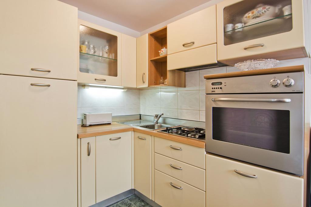 Apartment Tennis Split Rom bilde